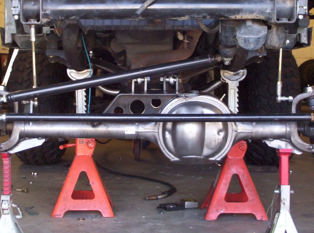 3 link or 4 link for the front Pirate 4x4